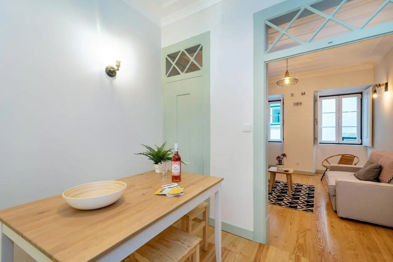 شقة Lisboa  في Guestready - Cosy Madalena Flat 0*,  البرتغال